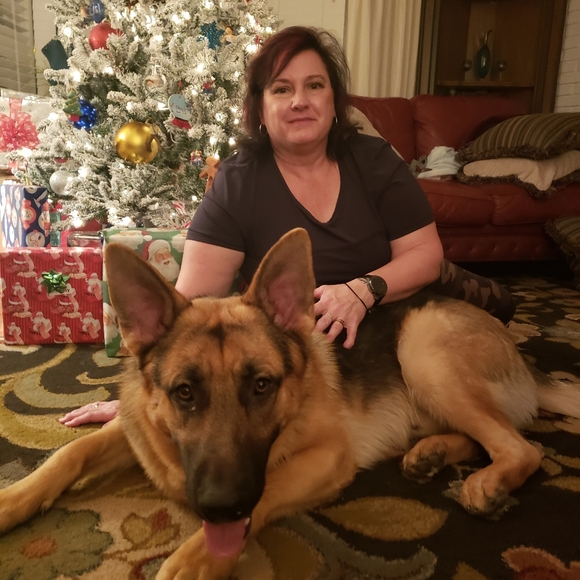 Meet your Posher, Debra - Picture 3 of 7